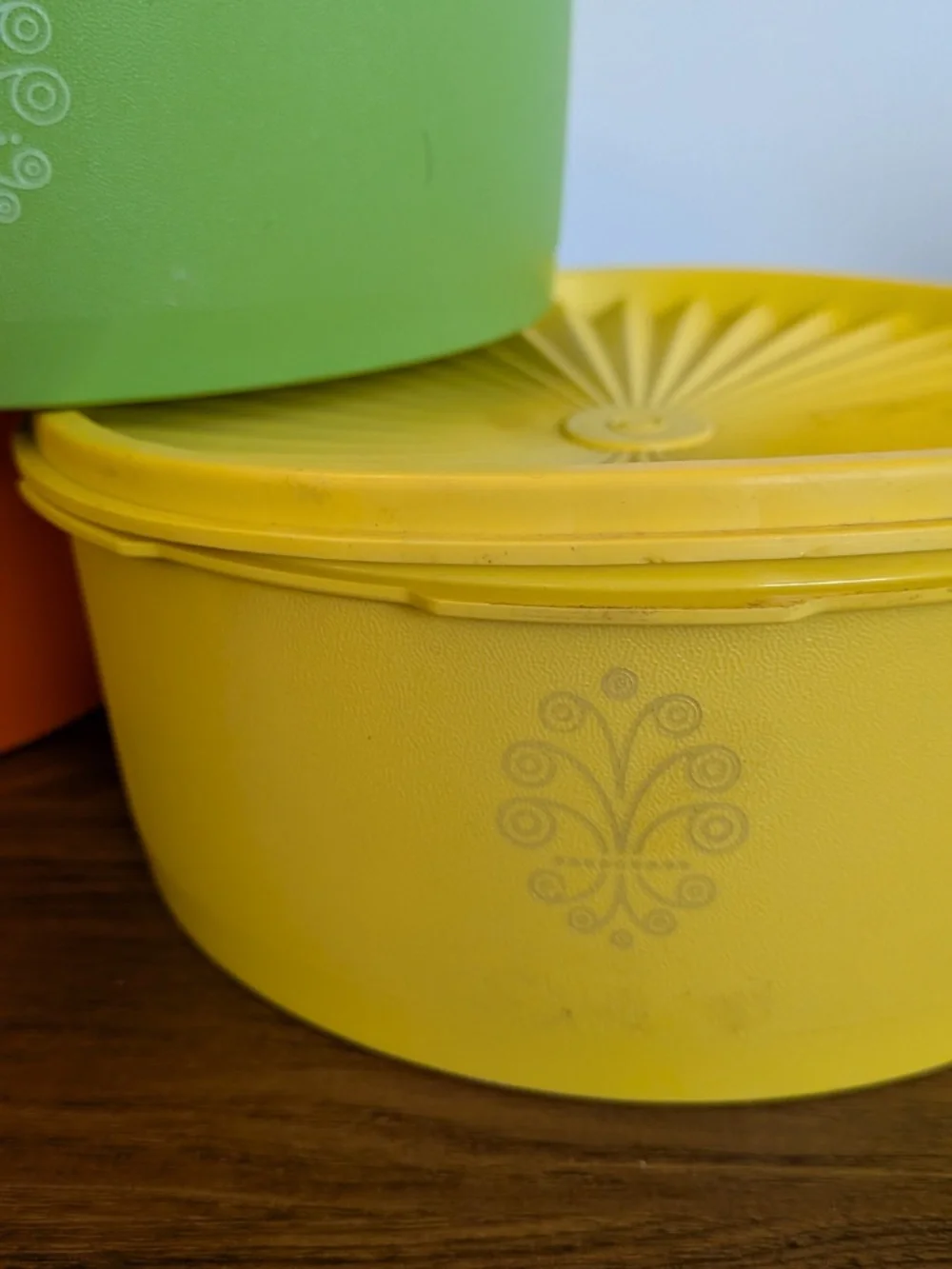 Vintage Tupperware Lidded Nesting Canister Set of 3 Harvest Gold Avocado Green